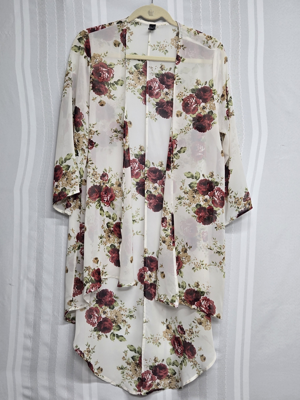 Windsor Ivory Sheer Floral Kimono Robe with Burgundy Roses SIZE LARGE